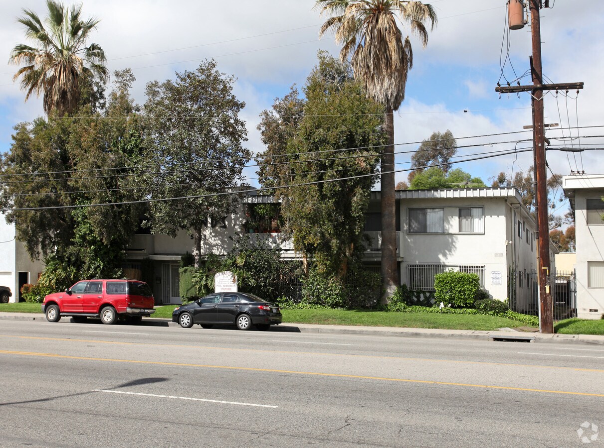 Photo - 5433 Sepulveda Blvd Apartments