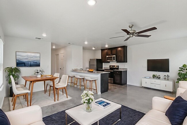 Tejas Pointe