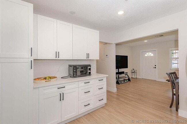 Photo - 1449 SE 4th Ave