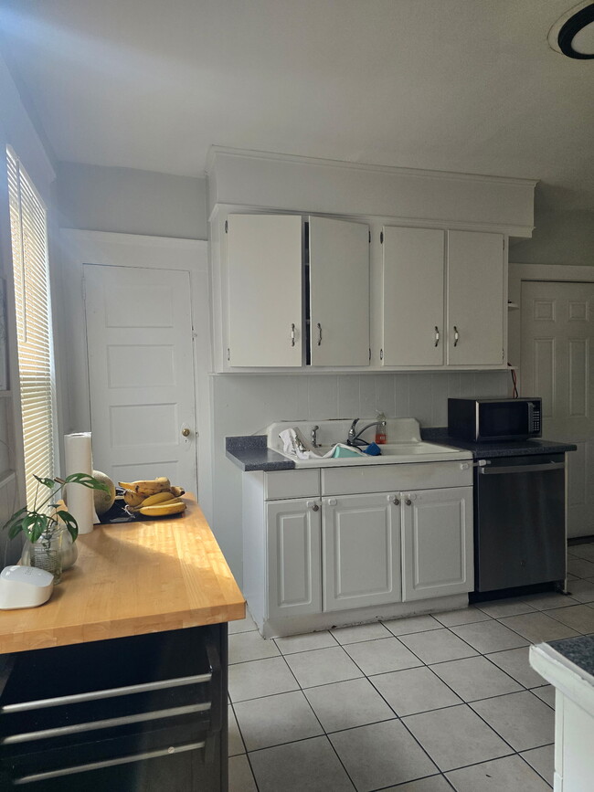 Photo - 175 Wilson St Unit #1