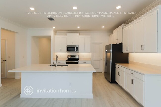 Photo - 1734 142nd Ter E