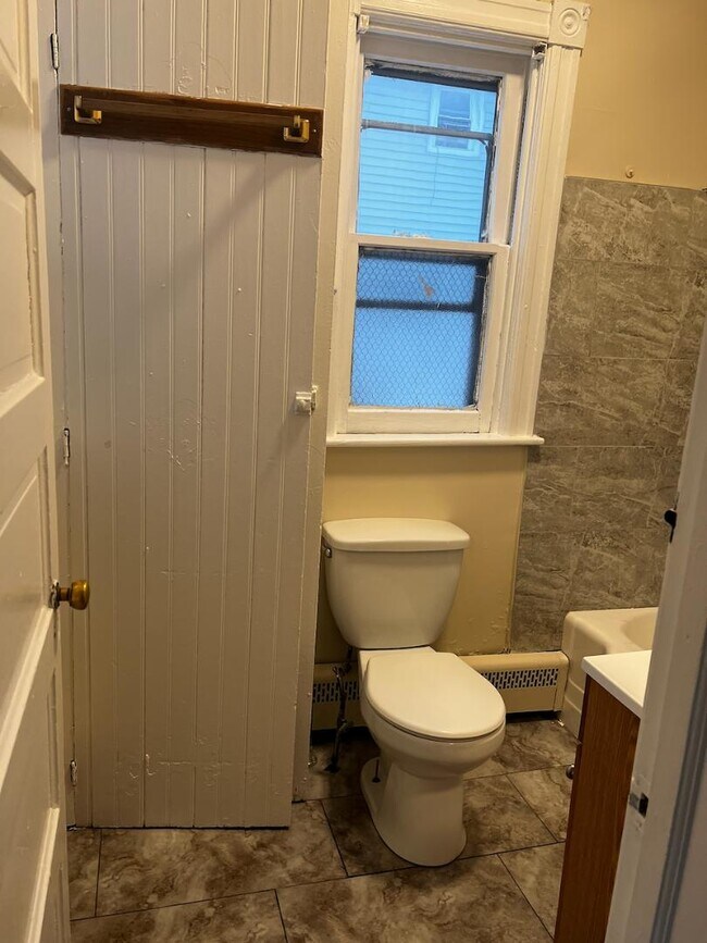 Photo - 629 N Jefferson St