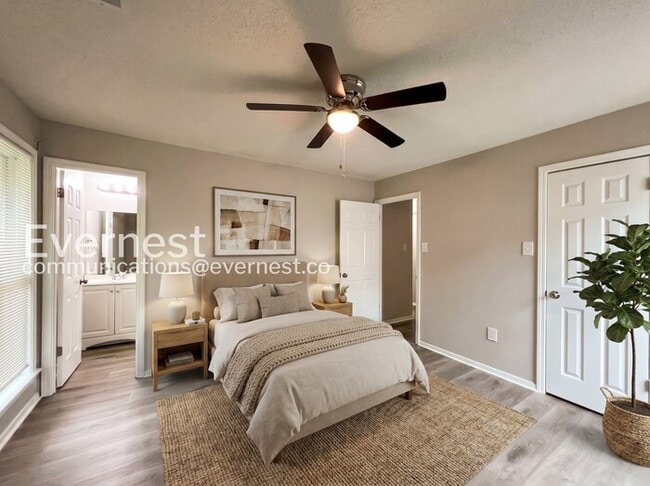 Photo - 6445 Collinwood Rd