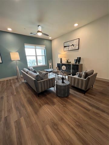 Photo - 7805 Communications Pkwy Unidad 1222