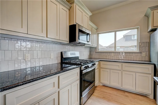 Photo - Charming 3-Bedroom Home with 3-Car Garage in Moore!