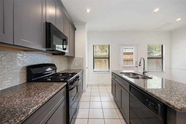 Photo - 8710 Knox St Unit A