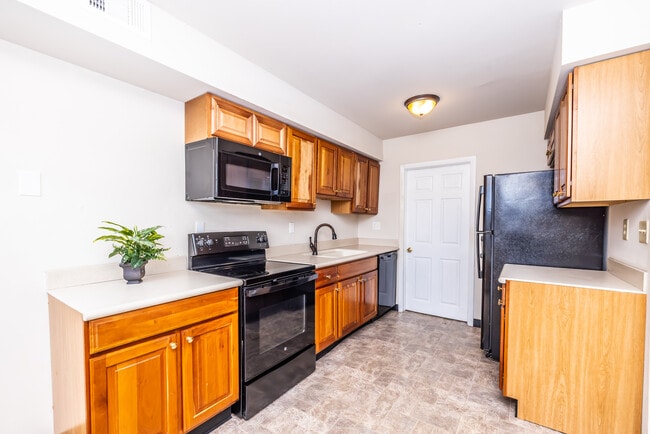 Photo - 188 Chester Ct