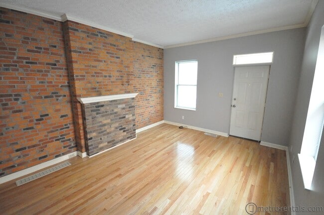 Photo - 820 Summit St