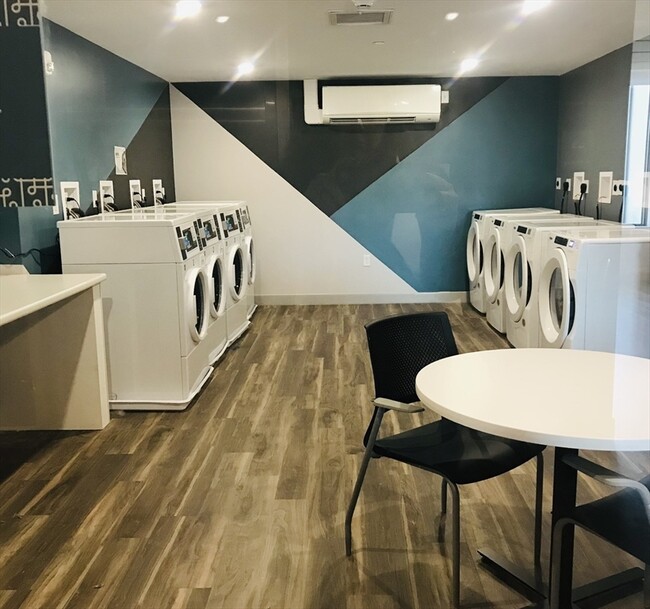 Photo - 466 River St Unit 516