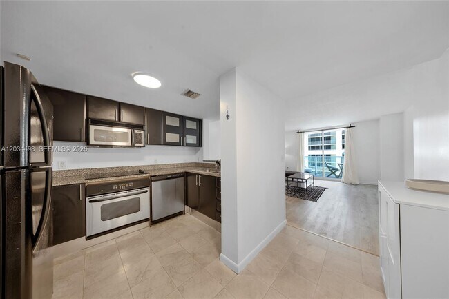 Photo - 2101 Brickell Ave Unit 605