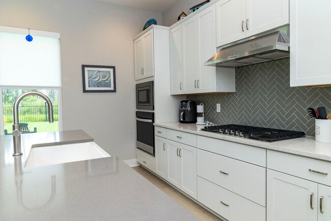 Photo - 110 Oak Pk Dr