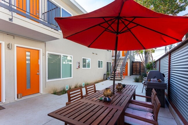 Building Photo - Modern and Beautiful 2BR in North Park wit... Unit 9 Rental