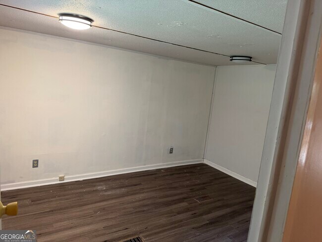 Photo - 106 Kathy Ln