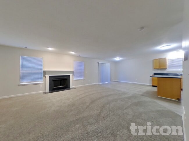 Photo - 594 Sun Ridge Blvd