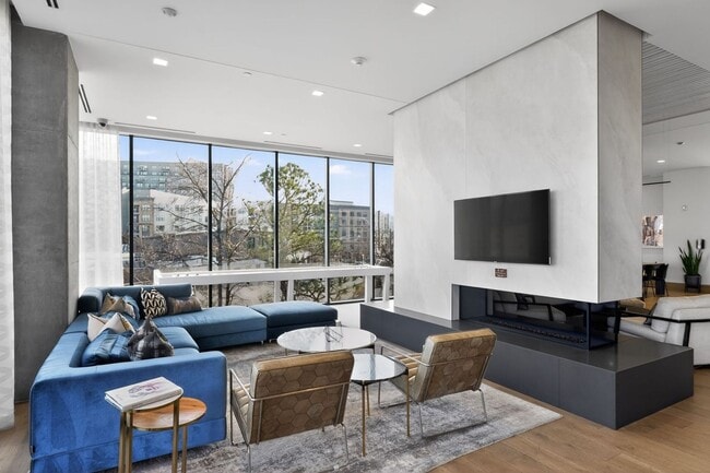 Photo - 788 West Marietta St NW