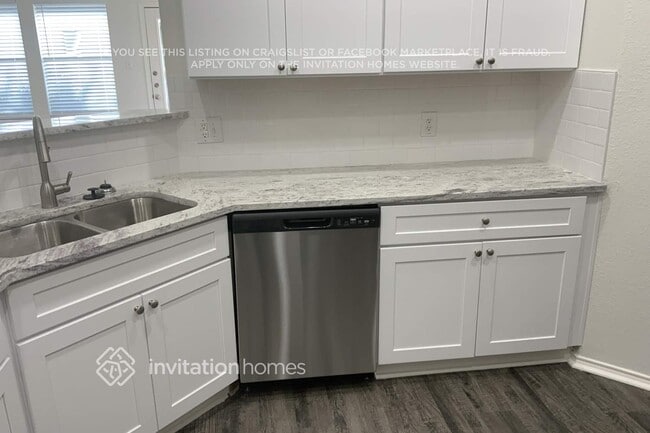 Photo - 1040 English Ivy Dr