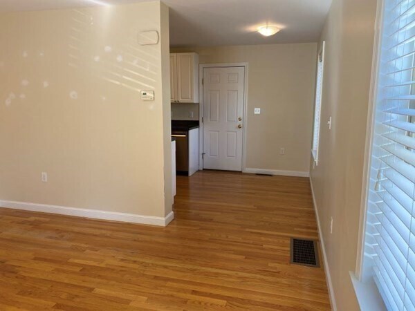 Photo - 75 Mystic St Unit 3