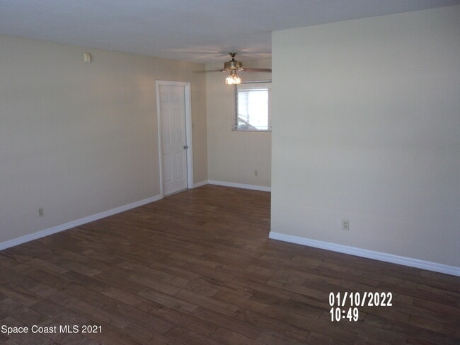 Photo - 1105 Myrtle Ln
