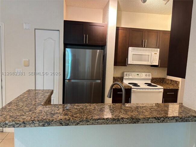 Photo - 6001 SW 70th St Unit 324