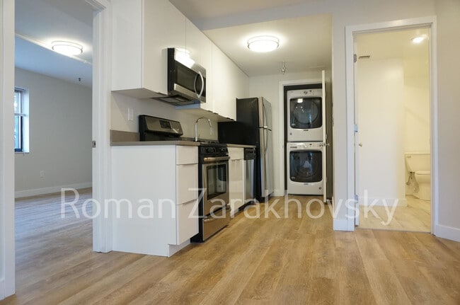 Photo - 23 Webster Ave Unidad 107