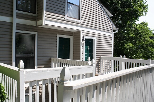 Photo - Just outside the perimeter at 75 and 285!