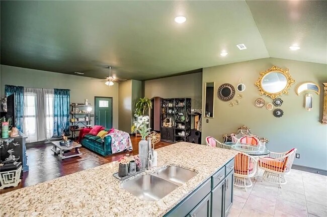 825 NW 63rd Ave
