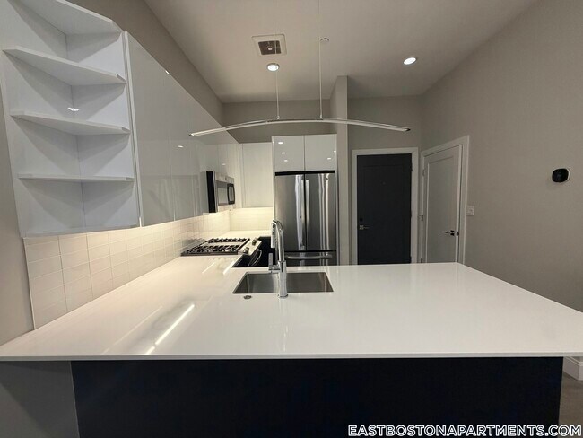 Photo - 656 Saratoga St Unidad 303