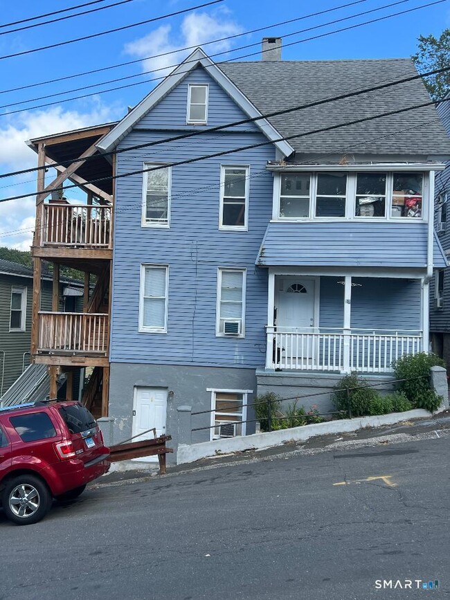 Building Photo - 11 7th St Unit 1