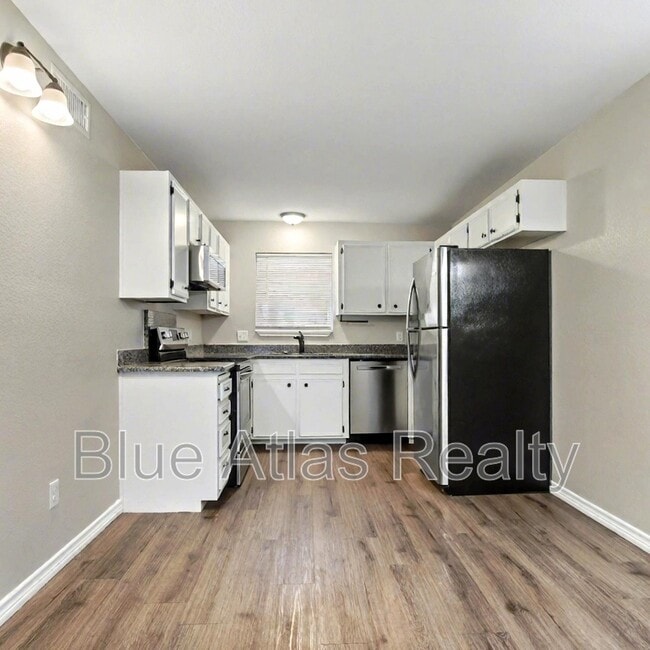 Photo - 225 Bryan St Unit 5