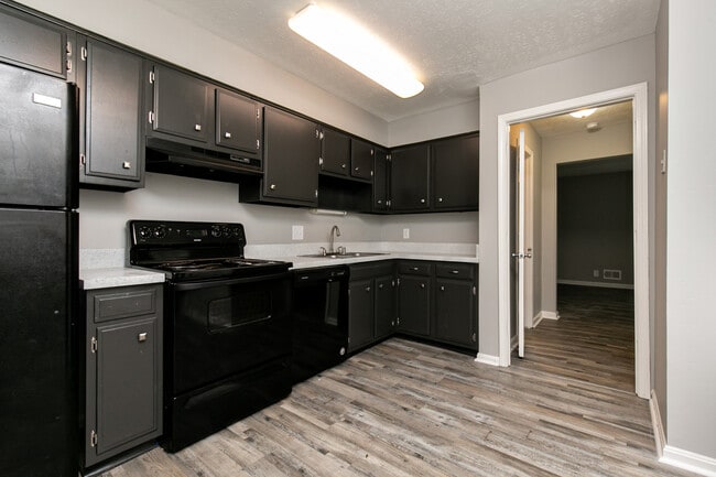 Photo - Vines at Shelby Crossing