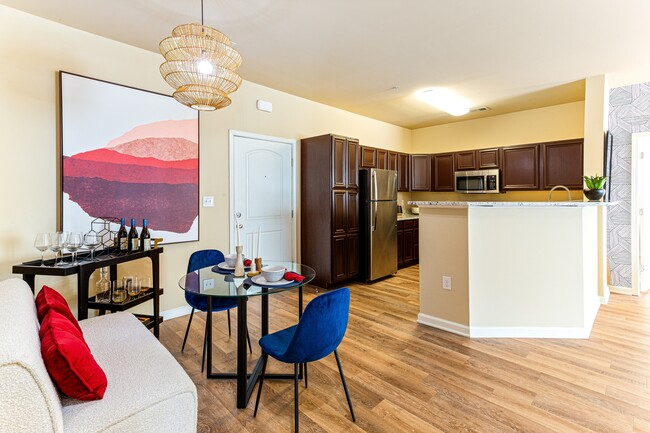 Enclave at Pamalee Square