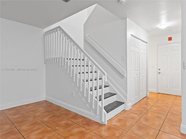 Photo - 6205 SW Kendale Lakes Cir Unit 290