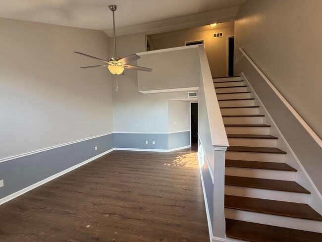 Photo - 10412 Pinoak View Dr