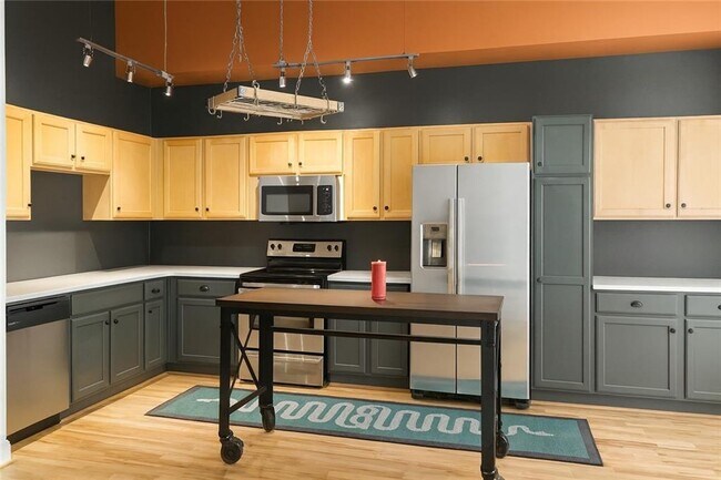 Photo - 1806 Liberty Ln