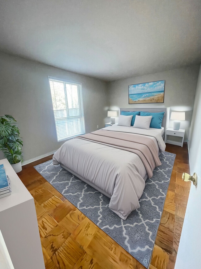 Photo - TOWNE CREST APARTMENTS