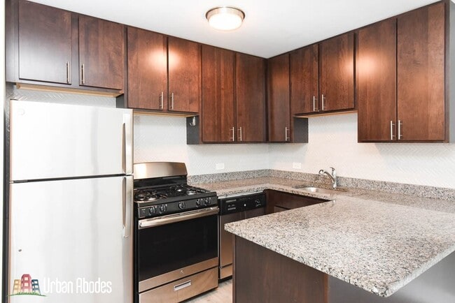 Photo - 1437 N Dearborn St Unit 2J