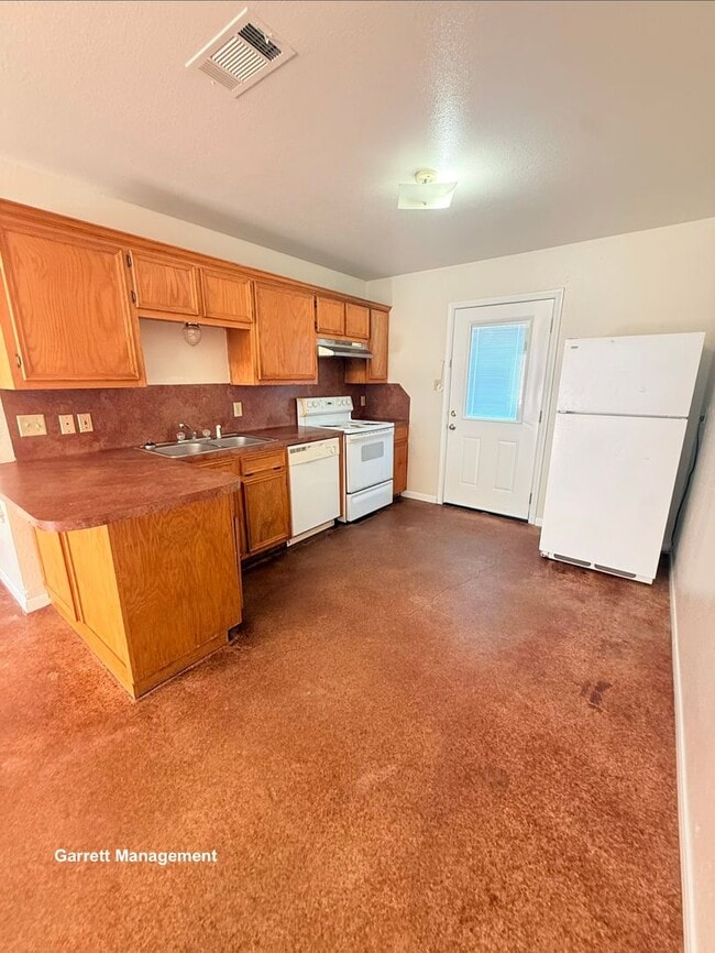 Photo - 813 E Ave I Unit B