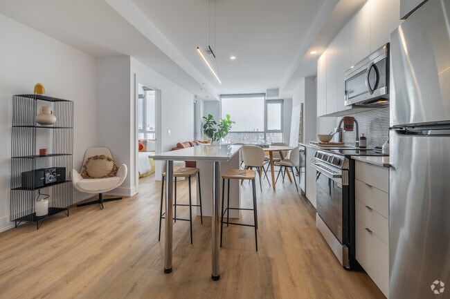929 Richmond 1BR, 1BA - 746SF - Kitchen - 929 Richmond