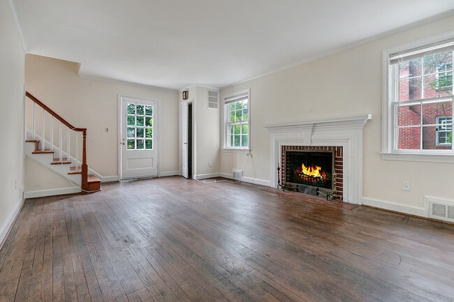 Photo - 6809 Rhode Island Ave