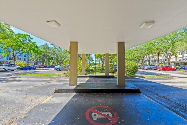 Photo - 6600 Cypress Rd