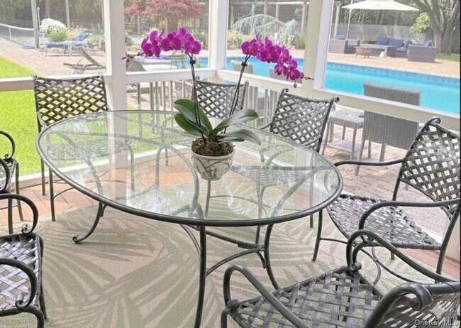 Photo - 9 Old Mill Ln