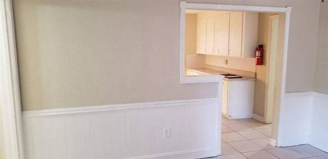 Photo - 205 Turner Dr