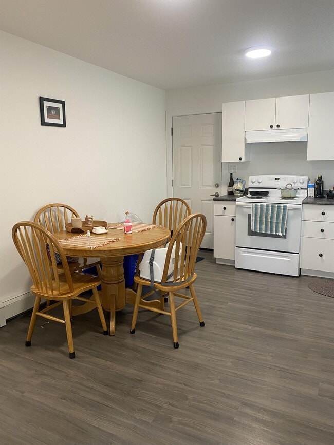 Photo - 2041 Tamarack St