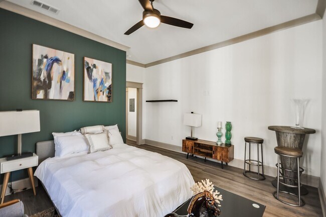 Photo - $400 Move In Special: Beautifully Updated Midtown Studio Apartment Walking Distance to Piedmont P...