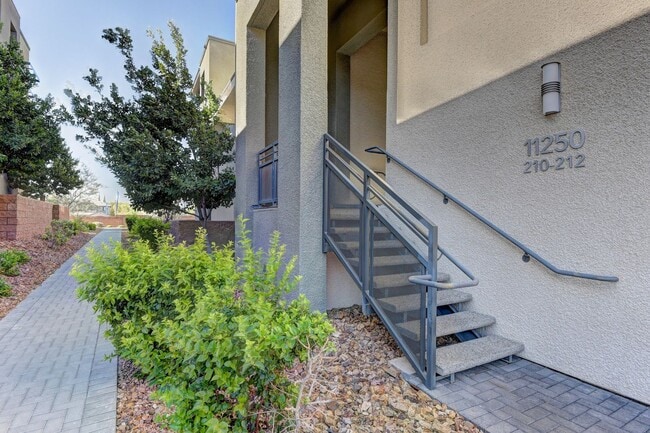 Photo - Gorgeous Condo! MUST SEE!!!
