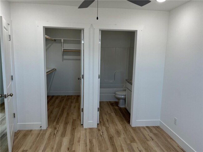 Photo - 1209 Nedra Dr Unit B