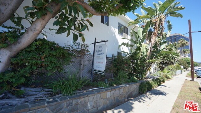 Photo - 1295 Federal Ave