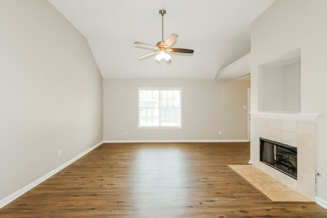 Photo - 95 Winding Creek Dr