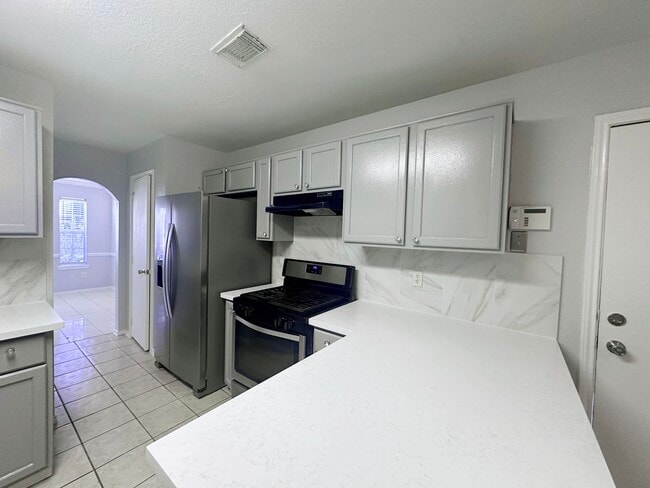 15522 Baxter Ave