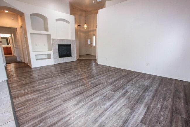 Photo - Granville Amenities